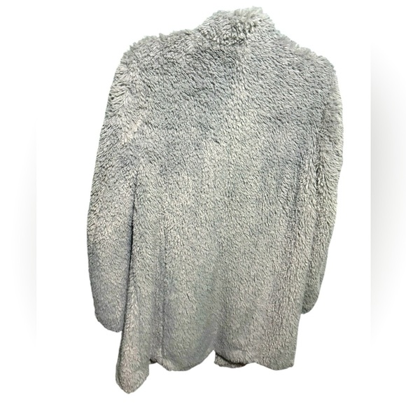 Kenneth Cole Cozy Gray Faux Fur Jacket size M - Picture 2 of 11